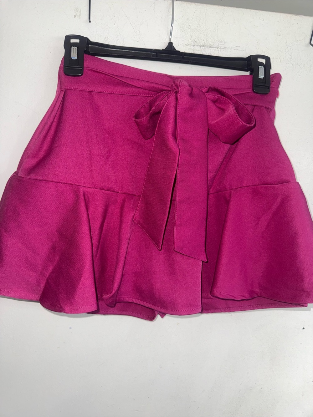 SHEIN Hot Pink Tie-Waist Ruffle Skort